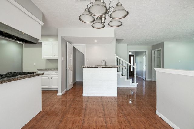 1007 Maranon Lane, Houston, TX 77090