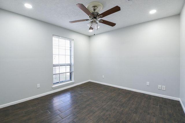 1007 Maranon Lane, Houston, TX 77090