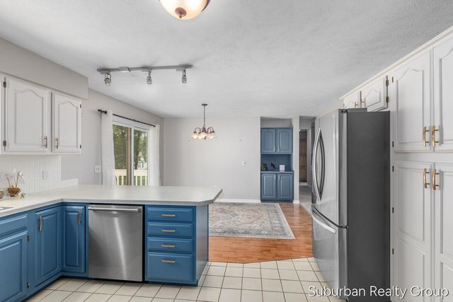 2543 Glencairin Drive Nw, City Of Grand Rapids, MI 49504