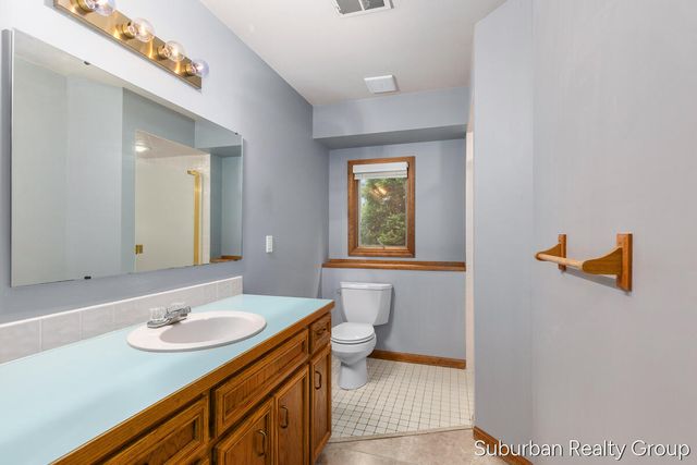 2543 Glencairin Drive Nw, City Of Grand Rapids, MI 49504