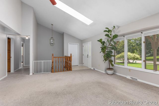 2543 Glencairin Drive Nw, City Of Grand Rapids, MI 49504