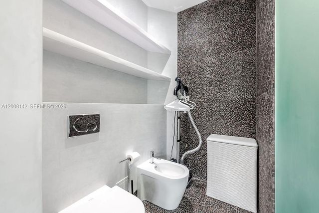 3949 194th Ln, Sunny Isles Beach, FL 33160