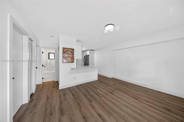 2633 NE 13th Ave 1, Pompano Beach, FL 33064