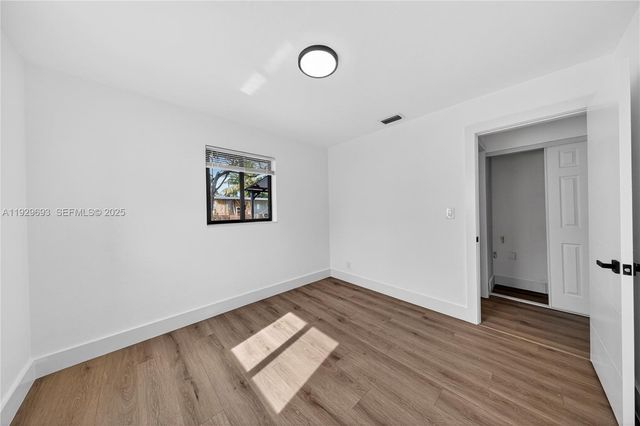 2633 NE 13th Ave 1, Pompano Beach, FL 33064