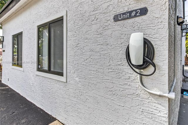 2633 NE 13th Ave 1, Pompano Beach, FL 33064