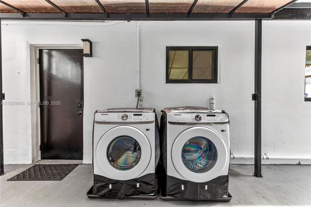 2633 NE 13th Ave 1, Pompano Beach, FL 33064