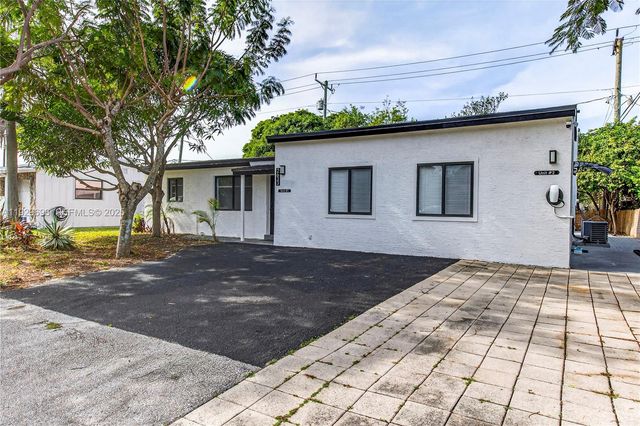 2633 NE 13th Ave 1, Pompano Beach, FL 33064