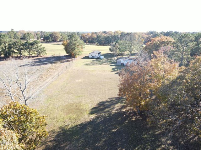 178 McGee Barefoot Lane, Coats, NC 27521