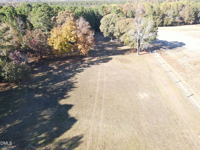 178 McGee Barefoot Lane, Coats, NC 27521