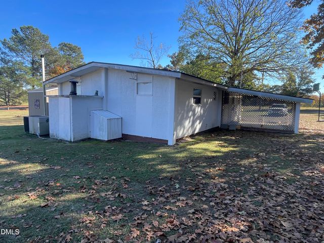 178 McGee Barefoot Lane, Coats, NC 27521