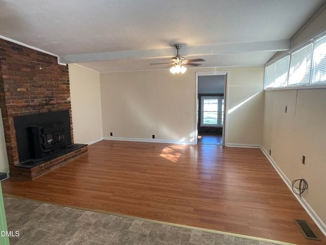 178 McGee Barefoot Lane, Coats, NC 27521