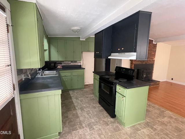 178 McGee Barefoot Lane, Coats, NC 27521