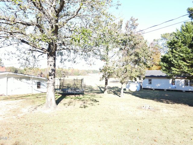 178 McGee Barefoot Lane, Coats, NC 27521