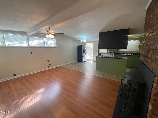 178 McGee Barefoot Lane, Coats, NC 27521