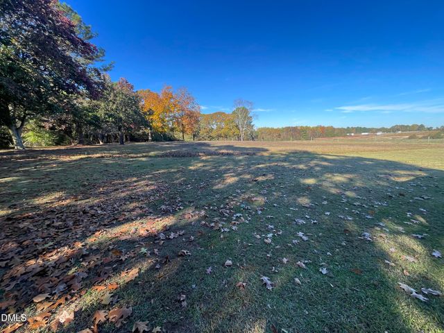 178 McGee Barefoot Lane, Coats, NC 27521