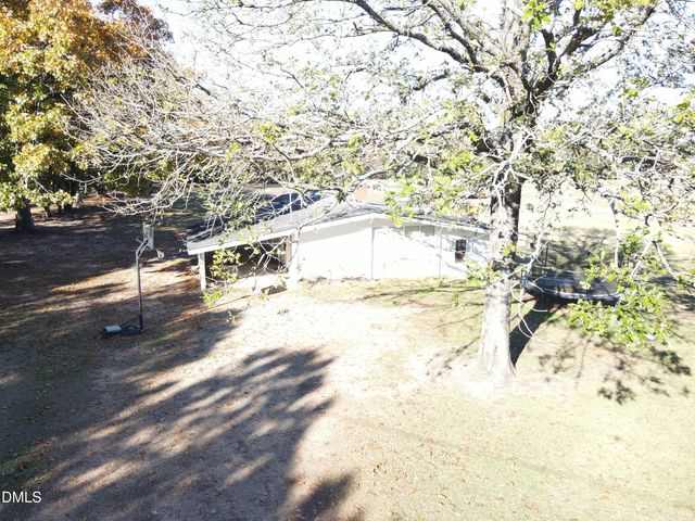 178 McGee Barefoot Lane, Coats, NC 27521