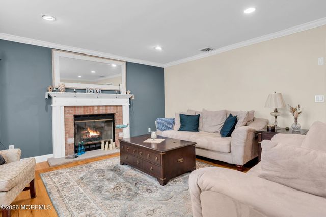 633 Spray Avenue, Beachwood, NJ 08722