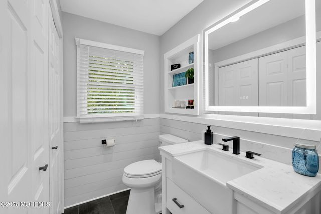 633 Spray Avenue, Beachwood, NJ 08722