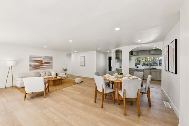 8060 Sunset Ave, Fair Oaks, CA 95628