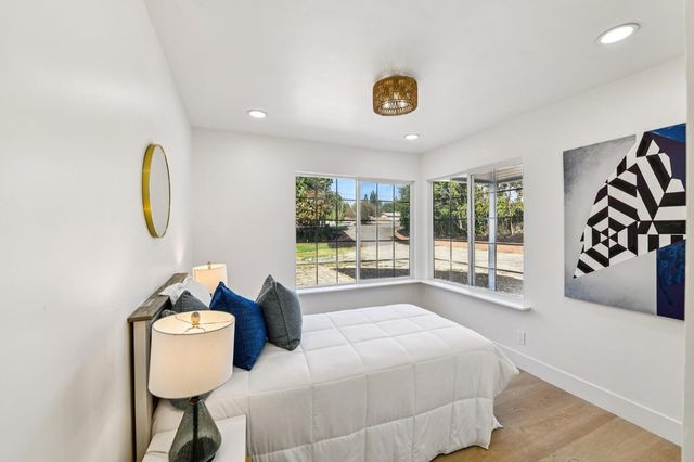 8060 Sunset Ave, Fair Oaks, CA 95628