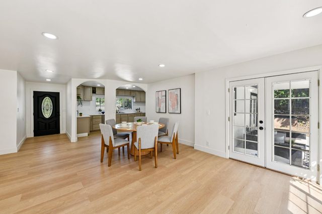 8060 Sunset Ave, Fair Oaks, CA 95628