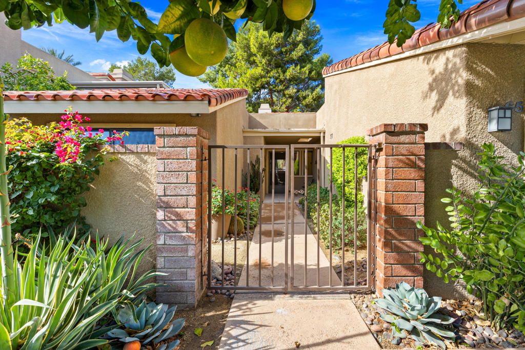 65 Tennis Club Drive, Rancho Mirage, CA 92270