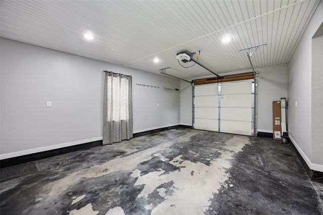 2112 F Street, Iowa City, IA 52245