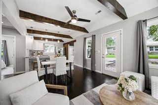 2112 F Street, Iowa City, IA 52245