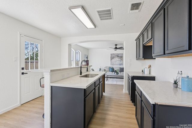 6210 outlook, San Antonio, TX 78233