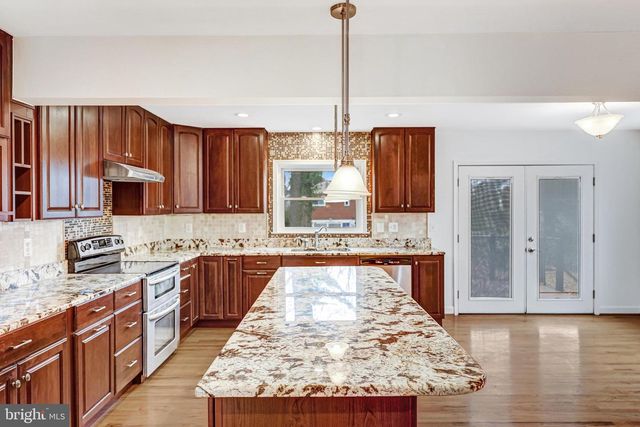 6408 MARYVIEW ST, Alexandria, VA 22310