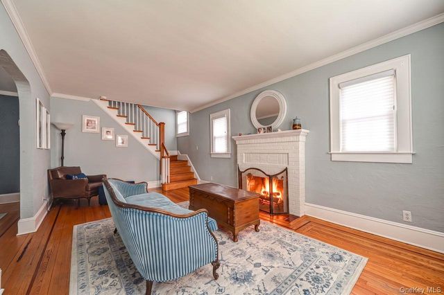 6 Troy Place, Merrick, NY 11566