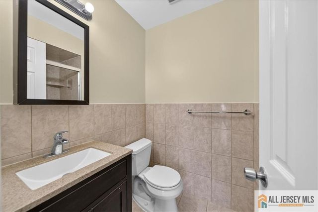 710 Peach Street, Avenel, NJ 07001
