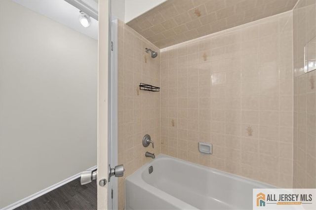 710 Peach Street, Avenel, NJ 07001