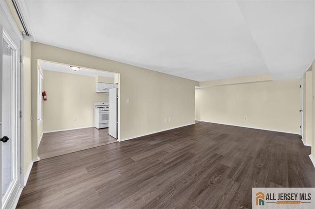 710 Peach Street, Avenel, NJ 07001