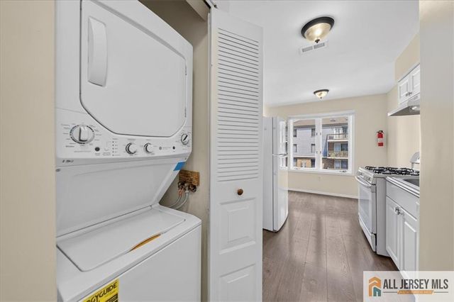 710 Peach Street, Avenel, NJ 07001