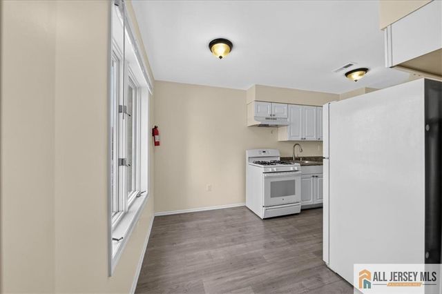 710 Peach Street, Avenel, NJ 07001