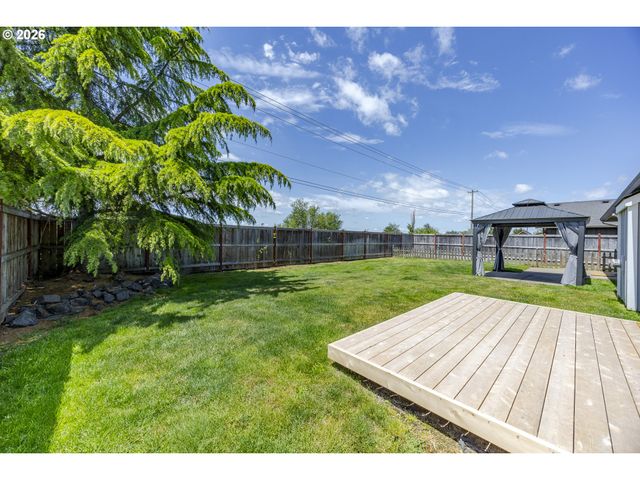 1580 IRON HORSE Rd, Eugene, OR 97402