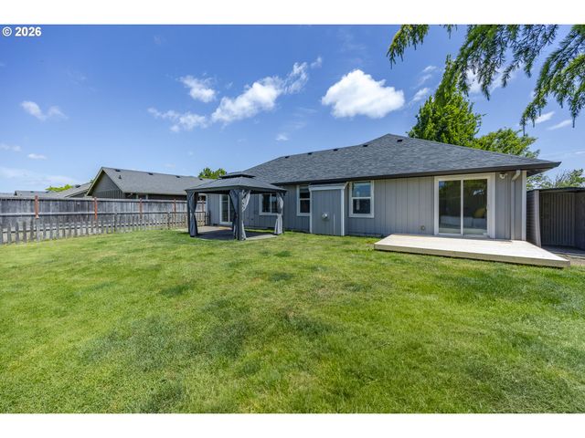 1580 IRON HORSE Rd, Eugene, OR 97402