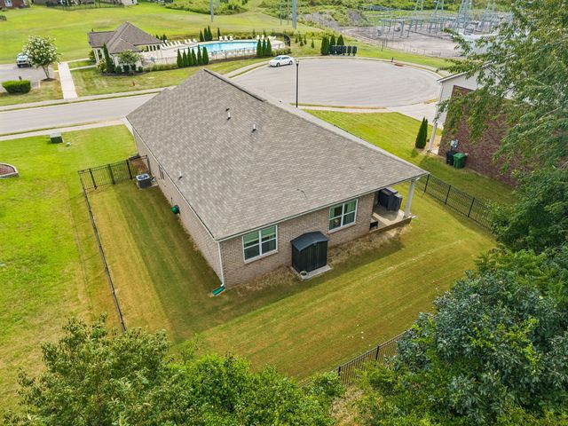 1230 Sylvan Park Dr, Spring Hill, TN 37174
