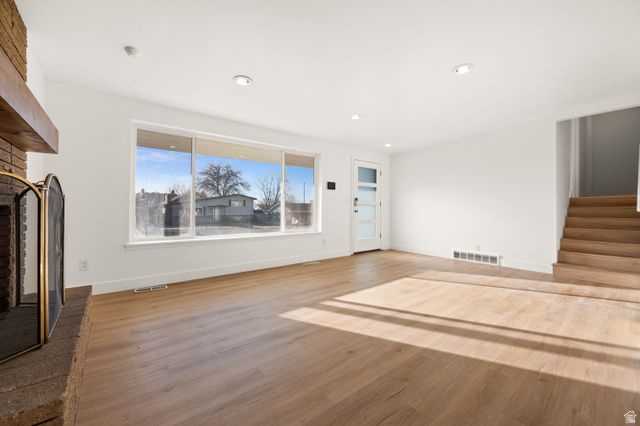 7161 S 2155 E, Cottonwood Heights, UT 84121