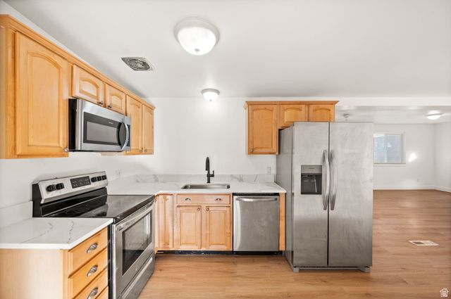 7161 S 2155 E, Cottonwood Heights, UT 84121