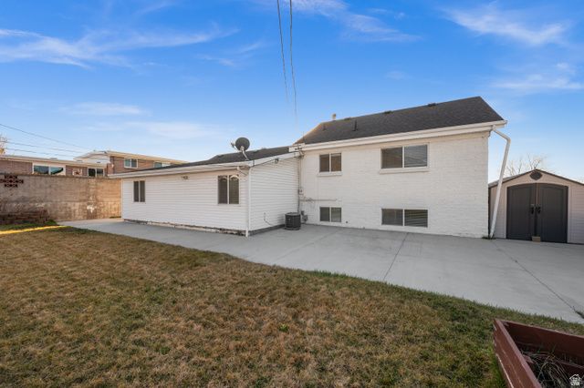 7161 S 2155 E, Cottonwood Heights, UT 84121