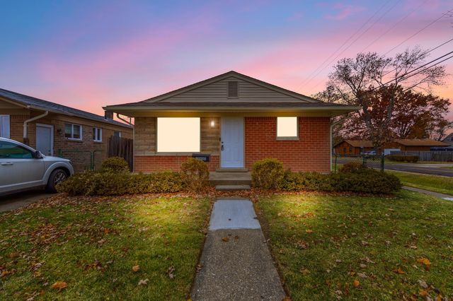 19631 Williamson Street, Clinton Township, MI 48035