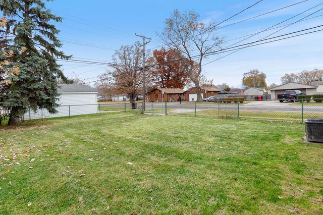 19631 Williamson Street, Clinton Township, MI 48035