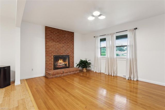 476 Elizabeth Lake DR, Hampton, VA 23669
