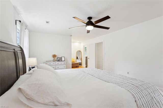 476 Elizabeth Lake DR, Hampton, VA 23669