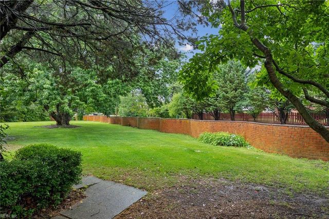 476 Elizabeth Lake DR, Hampton, VA 23669