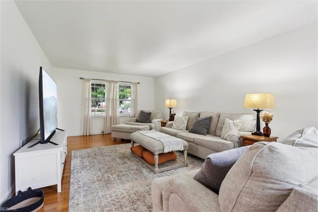 476 Elizabeth Lake DR, Hampton, VA 23669