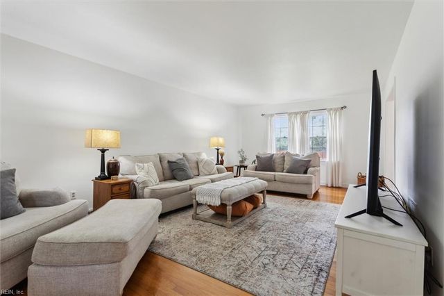 476 Elizabeth Lake DR, Hampton, VA 23669