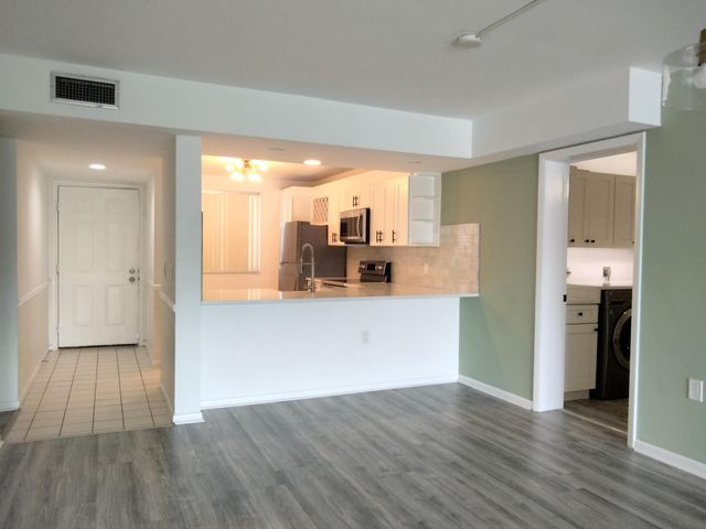 2401 Village Boulevard 202, West Palm Beach, FL 33409